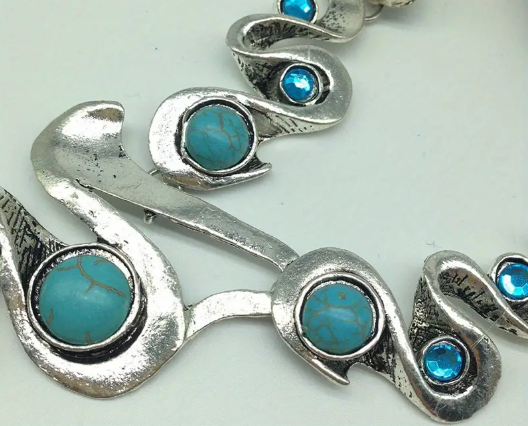 American Southwest Inspired Stimulated Turquoise Necklace & Earrings – 3-piece Jewelry Set