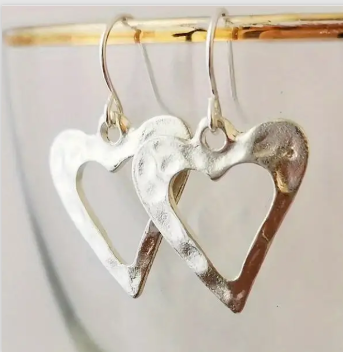 Heart-Shaped Hammered Design Dangle Earrings - Silver-Plated Zinc Alloy - Hypoallergenic